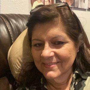 Meet your Posher, Cecilia